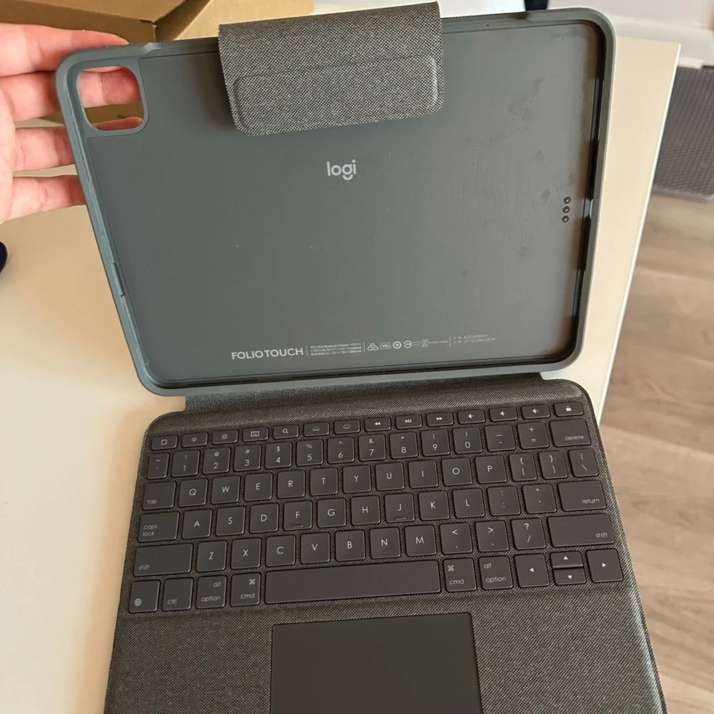 Logitech Folio Touch Keyboard Case for Tablets - Gray
